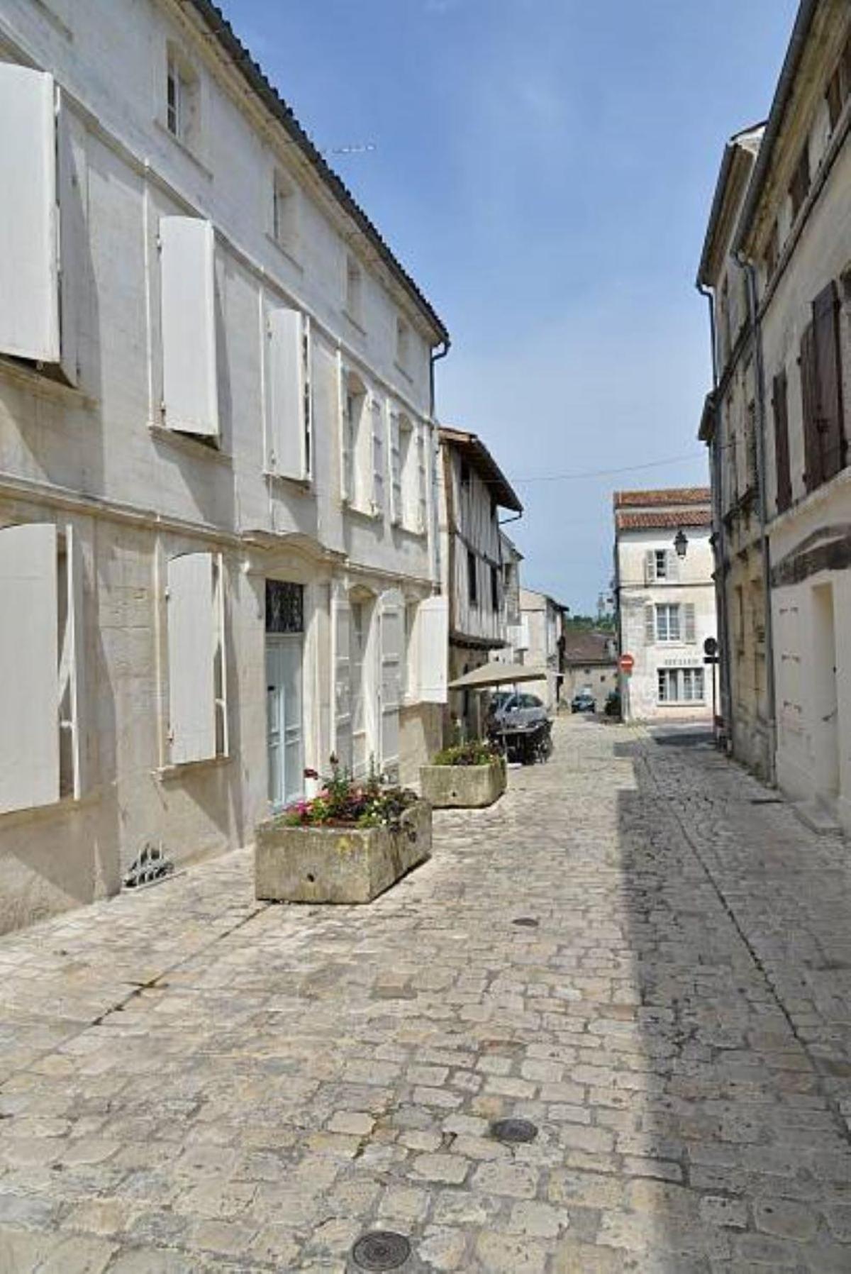 Maison Meire Studios Cognac Exterior foto